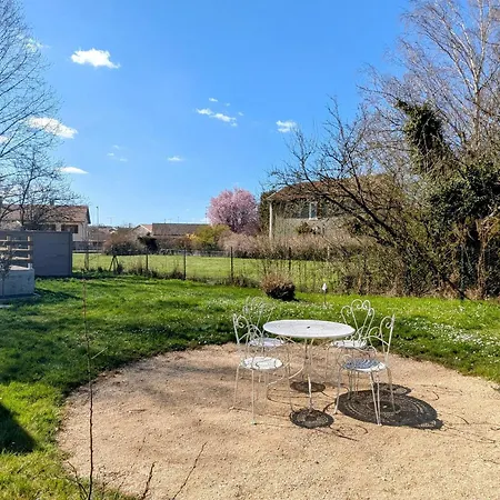 Renove A Avec Grand Terrain Et 2 Terrasses - Fr-1-585-176 * Vignot