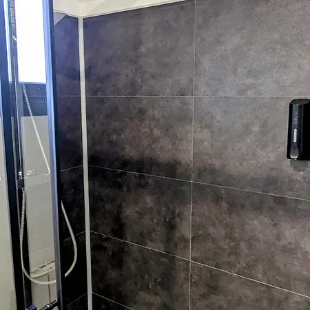 Renove A Avec Grand Terrain Et 2 Terrasses - Fr-1-585-176