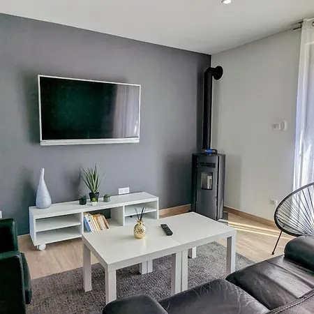 Renove A Avec Grand Terrain Et 2 Terrasses - Fr-1-585-176 Vignot