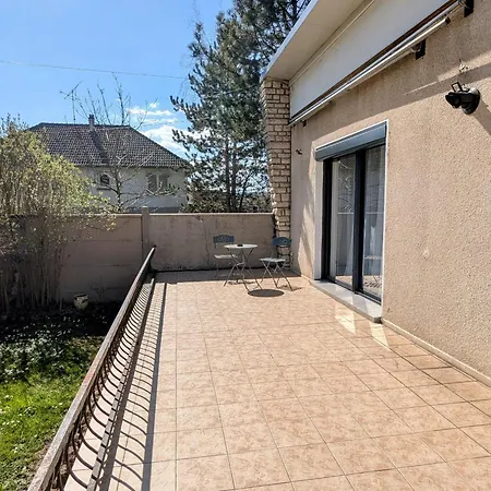 Renove A Avec Grand Terrain Et 2 Terrasses - Fr-1-585-176 Feriehus Vignot